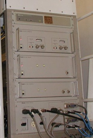 光送信器、基準信号部など